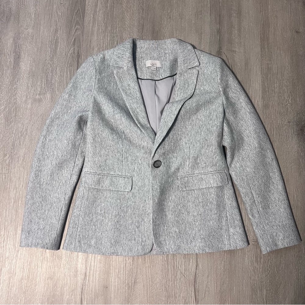 LOFT Classic Gray Blazer – Elegant Chic & Versatile Size 4P. Fits like S|M - Picture 8 of 8